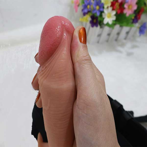 Dương vật dây đeo rỗng ruột siêu mềm Lovetoy Rodeo