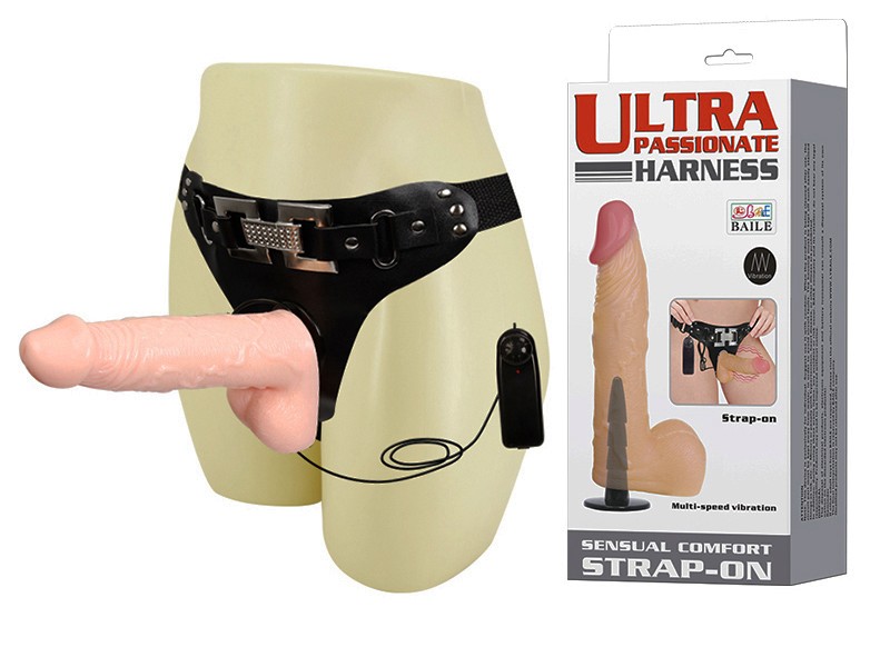 Dương vật giả có dây đeo Ultra Passionate Harness có rung 1